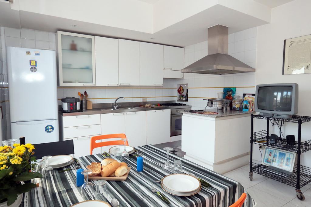 Freshwater Pirates Apartment กาเอตา ภายนอก รูปภาพ